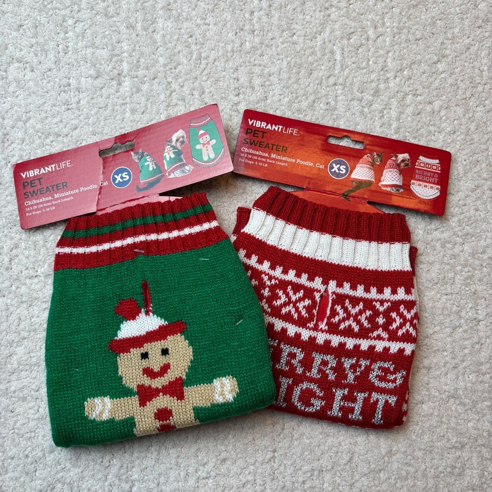 Vibrant Life Dog Sweater‎ XS Green Red Lot of 2 Holiday Gingerbread Merry Bright